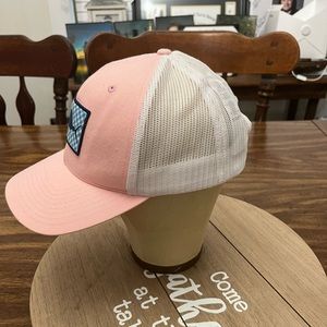 Ladies pink Columbia PFG Mesh Hat Cap Southern